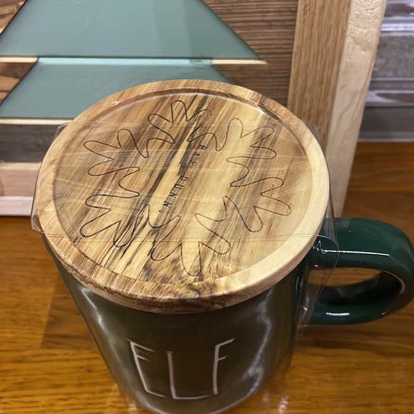 Rae Dunn green elf mug with coaster top - Picture 2 of 2